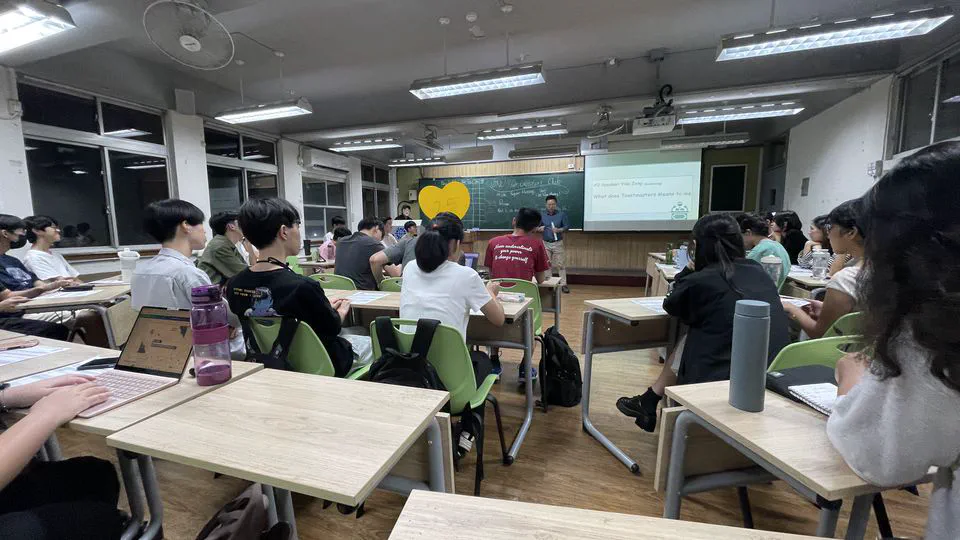 Toastmasters 示範例會心得：從結構、回饋到自信的全新理解