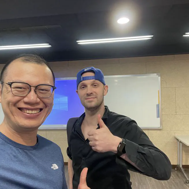 把好故事說到全世界：Sean Kramer 英語寫作工作坊心得與短影音實戰 / Telling Great Stories to the World: Reflections on Sean Kramer's English Writing Workshop and My Short Video Output
