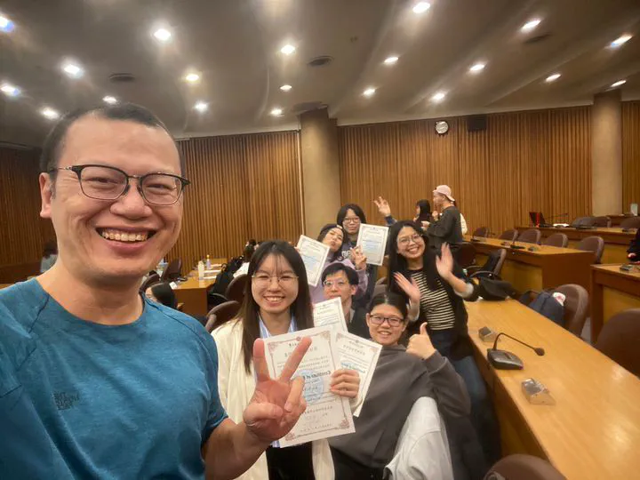 Career Path English Reading Clubs with Yolanda